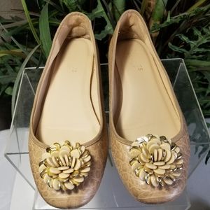 LOVELY SHOES GENTLY USED